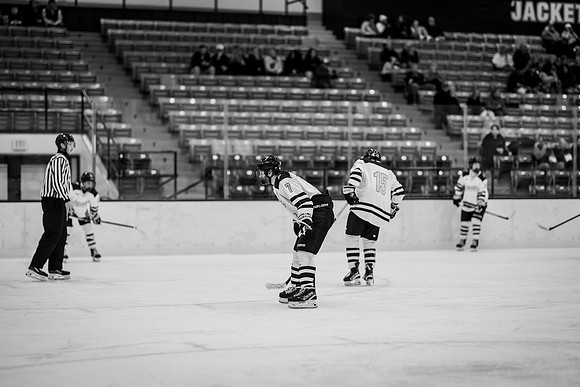 CMHKY vs UND Edits-56