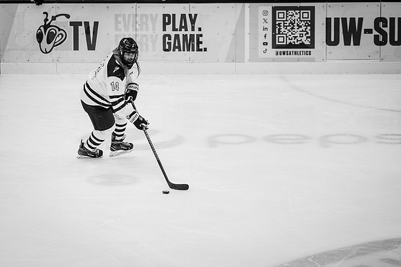 CMHKY vs UND Edits-131