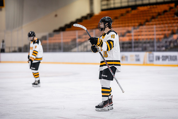 CMHKY vs UND Edits-17