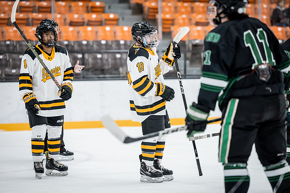CMHKY vs UND D2-64