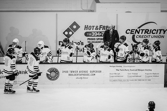 CMHKY vs UND D2-133