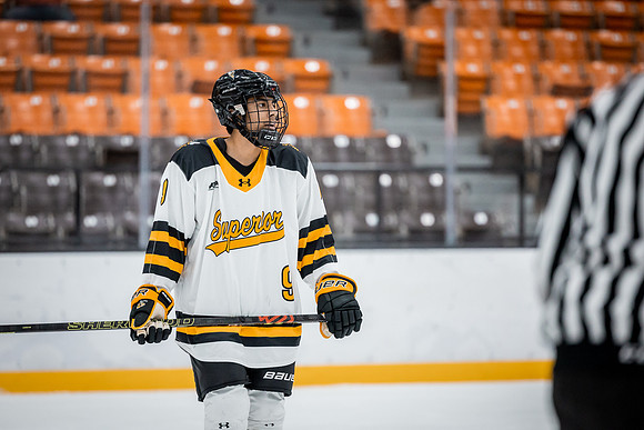 CMHKY vs UND D2-65