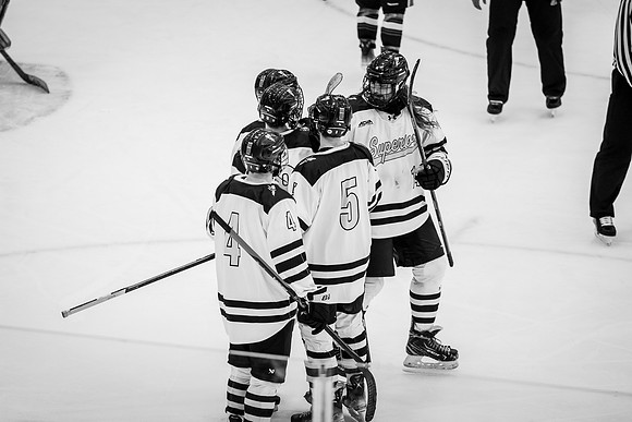 CMHKY vs UND D2-131