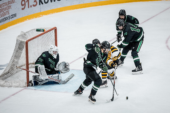 CMHKY vs UND D2-118