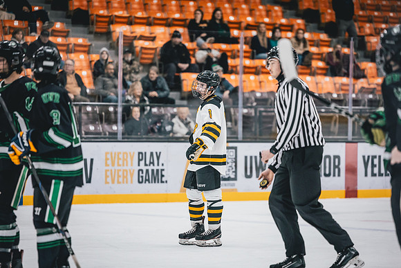 CMHKY vs UND Edits-21