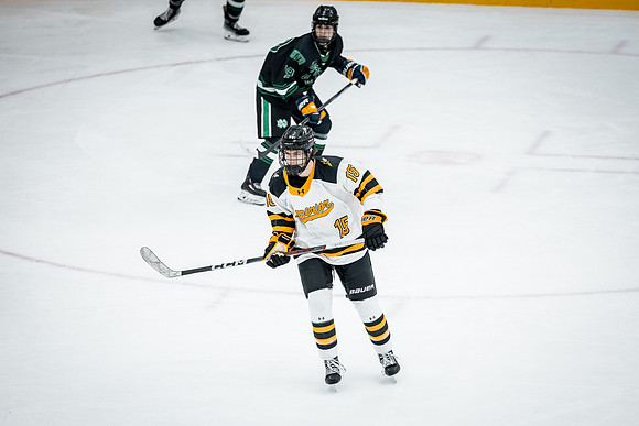 CMHKY vs UND D2-124