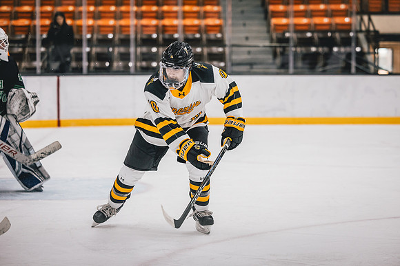 CMHKY vs UND Edits-18