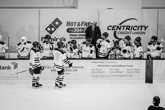 CMHKY vs UND D2-135