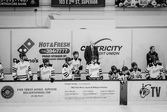 CMHKY vs UND D2-121