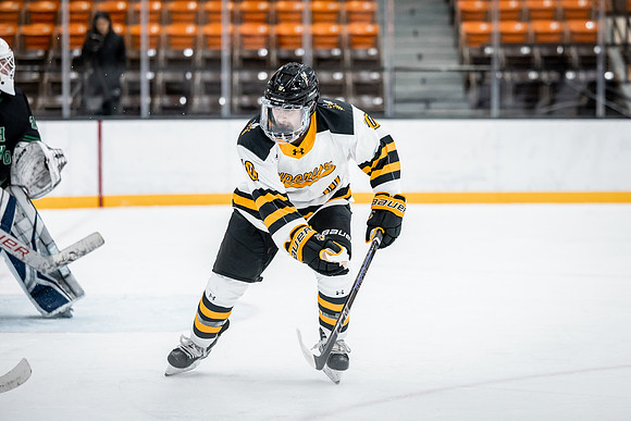 CMHKY vs UND D2-61