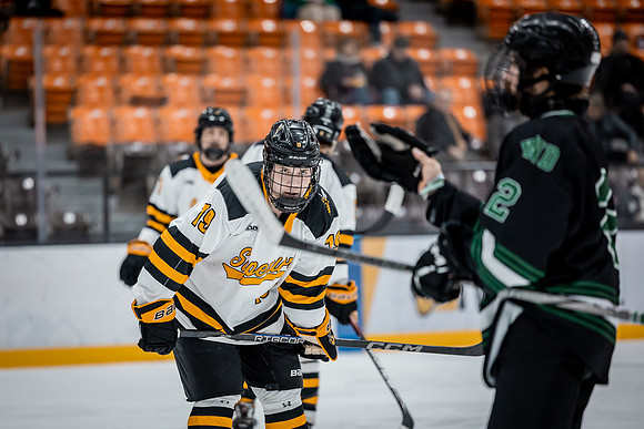 CMHKY vs UND D2-49