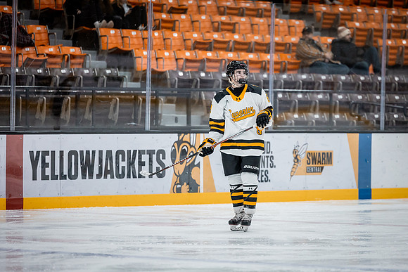 CMHKY vs UND D2-12