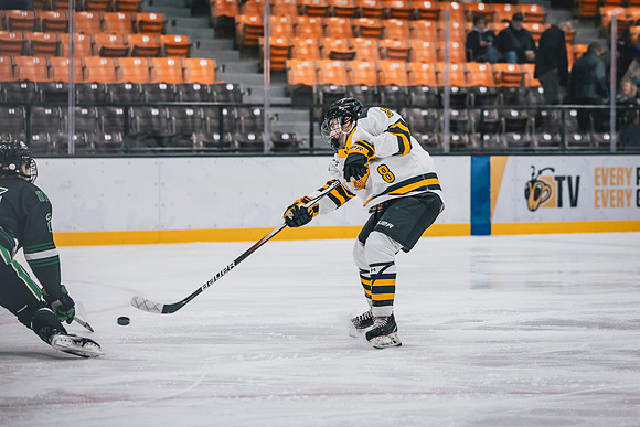 CMHKY vs UND Edits-5