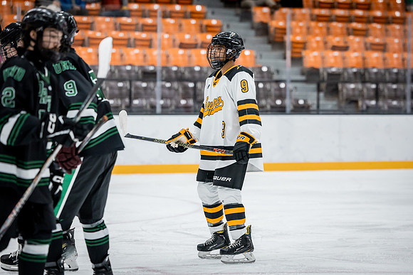 CMHKY vs UND D2-32