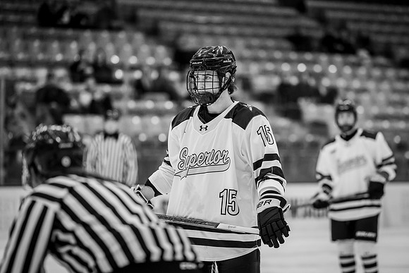 CMHKY vs UND D2-27