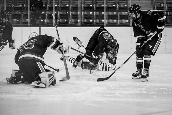 CMHKY vs UND D2-5