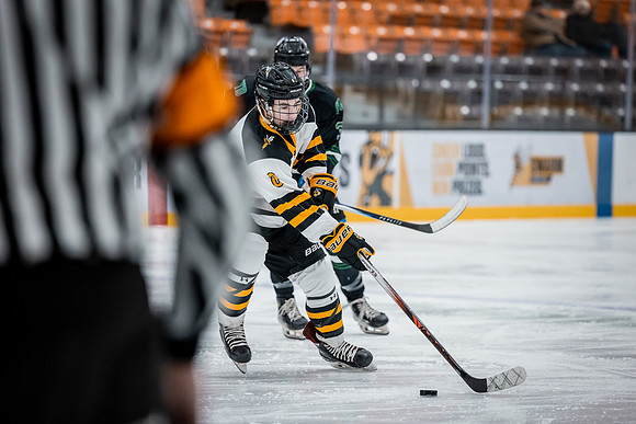 CMHKY vs UND D2-21