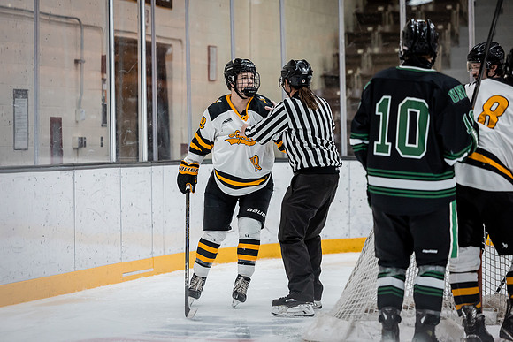 CMHKY vs UND D2-37