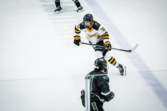 CMHKY vs UND D2-113