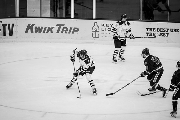 CMHKY vs UND D2-86