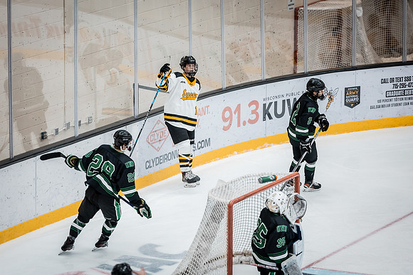 CMHKY vs UND D2-93