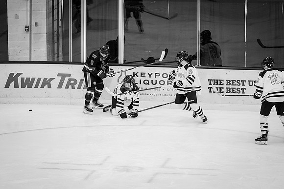 CMHKY vs UND D2-84