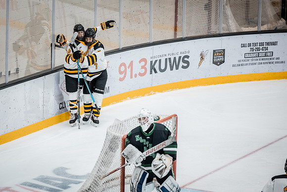 CMHKY vs UND D2-95