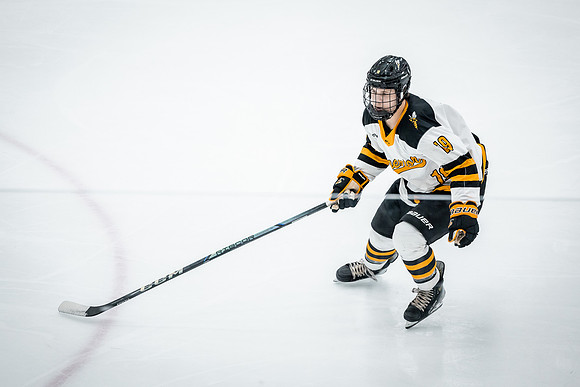 CMHKY vs UND D2-117