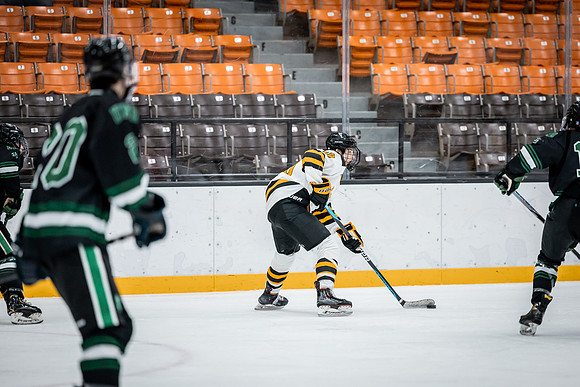 CMHKY vs UND D2-55