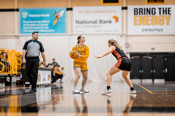 UWS WBB vs MSOE -10