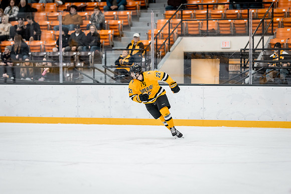 MHKY vs UWSP -174