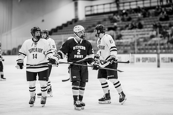 MHKY vs UWSP -160