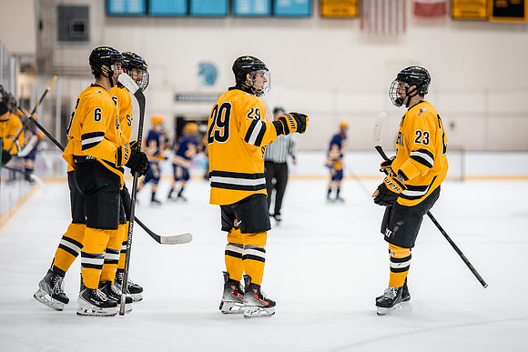 MHKY vs UWSP -216