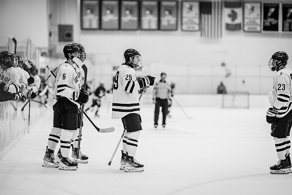 MHKY vs UWSP -215