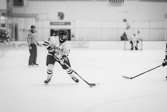 MHKY vs UWSP -198
