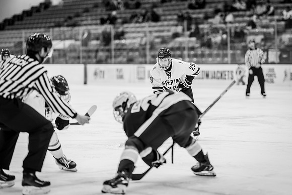 MHKY vs UWSP -170