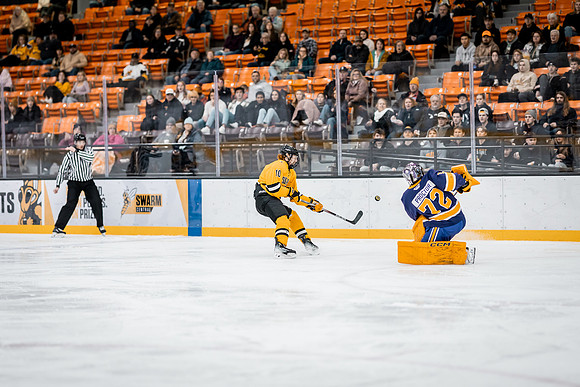 UWS MHKY vs UWSP -20