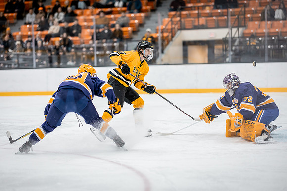 UWS MHKY vs UWSP -22
