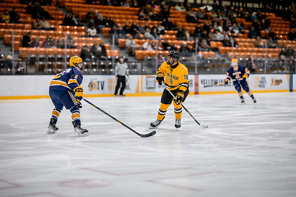 UWS MHKY vs UWSP