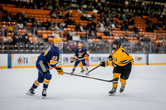 MHKY vs UWSP -66