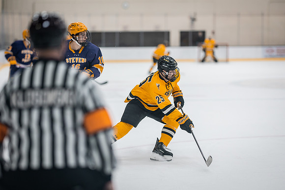 MHKY vs UWSP -107