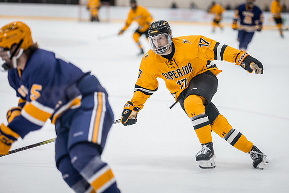 MHKY vs UWSP -258