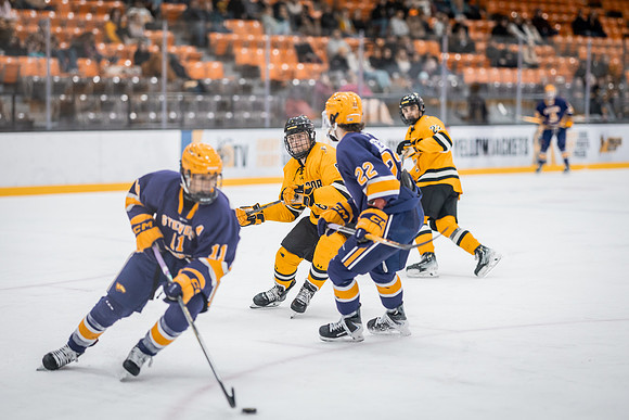 MHKY vs UWSP -257