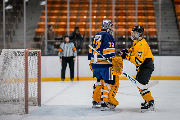 UWS MHKY vs UWSP -12