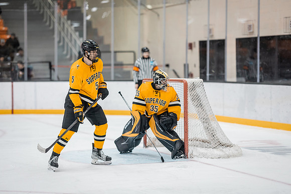 MHKY vs UWSP -246