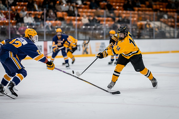 UWS MHKY vs UWSP -7