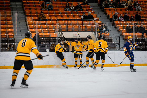 MHKY vs UWSP -97