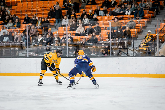 MHKY vs UWSP -133