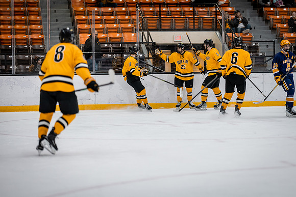 UWS MHKY vs UWSP -10