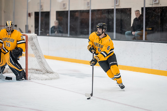 MHKY vs UWSP -251